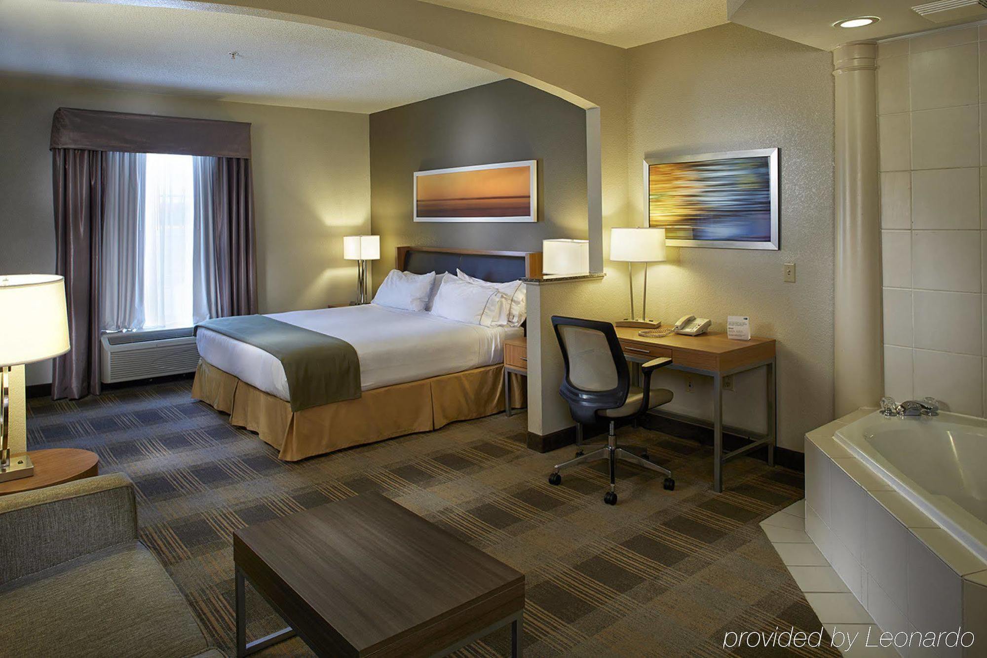 Holiday Inn Express & Suites Orangeburg By Ihg Exteriör bild