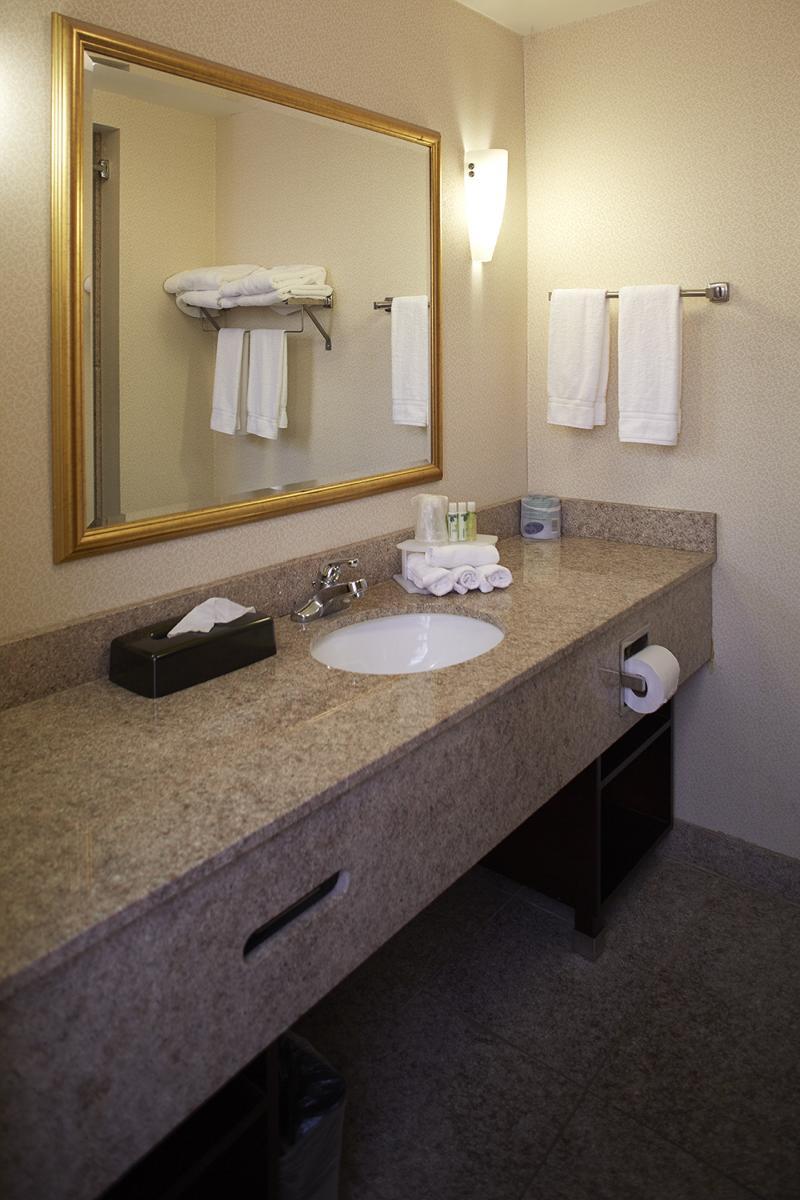 Holiday Inn Express & Suites Orangeburg By Ihg Exteriör bild